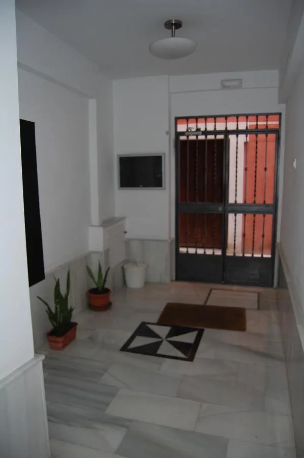 Apartamento Verde, Tranquilo, 2 D, Parking Opcional Seville 0*,  Spain